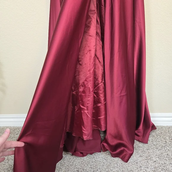 B. Darlin Women's Red Satin Sequin Halter Top Side Slit Maxi Dress Gown Sz 3/4 - Picture 6 of 16